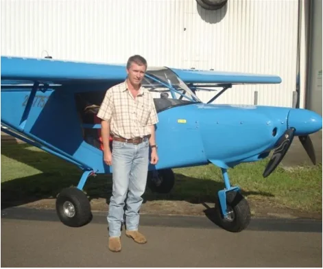 Matt Kucks CFI from Mackay teaching student pilots at Palmyra